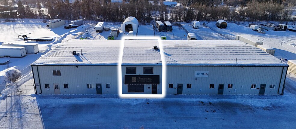 More Photos Of 11113 83 Av, Fort Saskatchewan Warehouse For Lease
