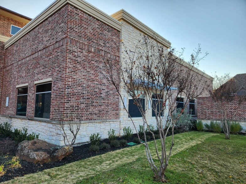 More Photos Of 1220 Keller Pky, Keller Healthcare For Sale