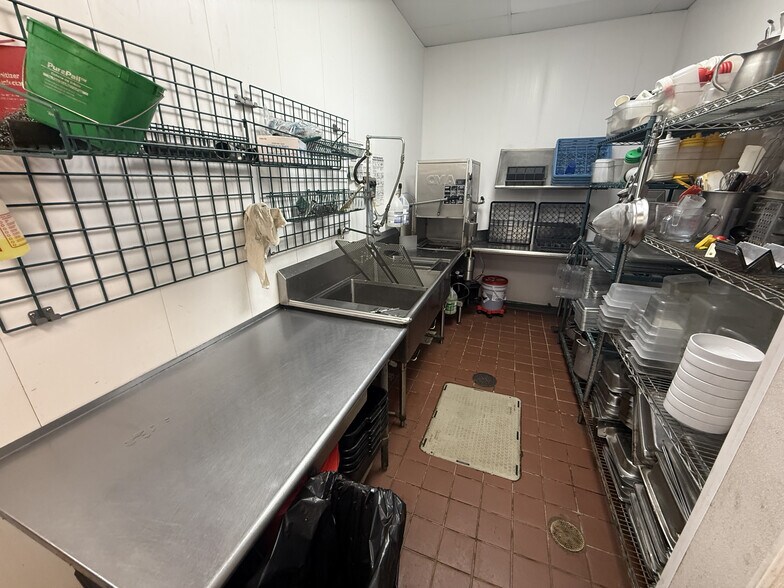 More Photos Of 7434 Village Center Dr, O'Fallon Restaurant For Sale