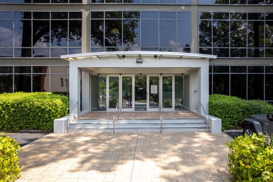 More Photos Of 6400 Powers Ferry Rd NW, Atlanta Office For Lease