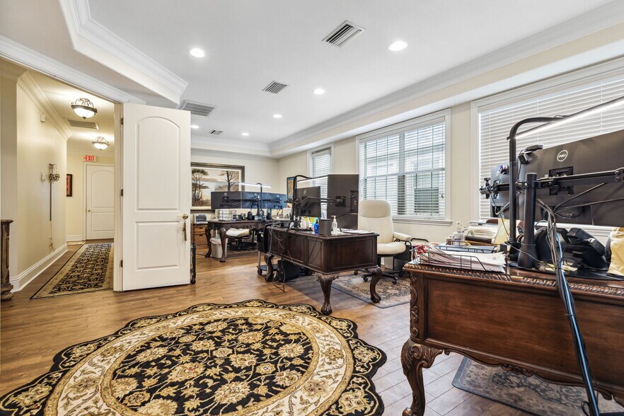 More Photos Of 18936 Dale Mabry Hwy N, Lutz Medical For Lease