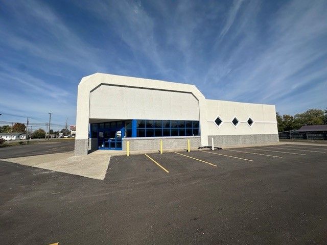 More Photos Of 634 N Bardstown Rd, Mount Washington Freestanding For Lease