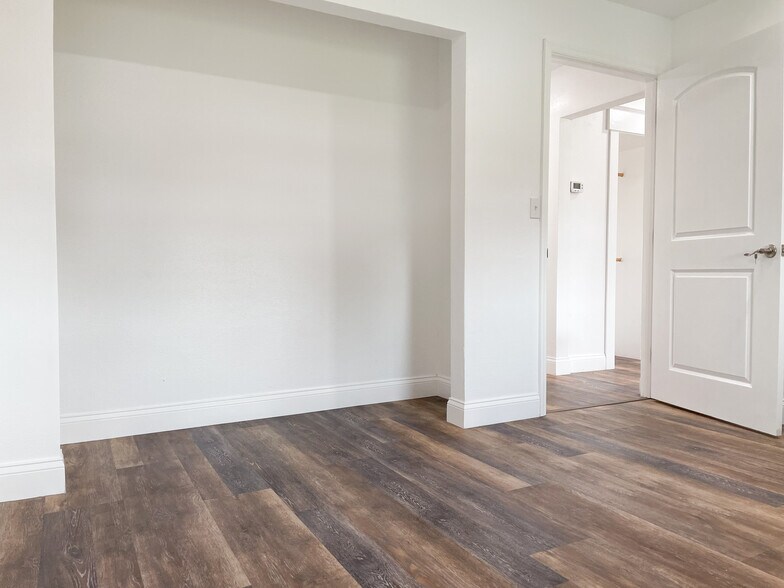 More Photos Of 1005 N Church Ave, Mulberry Medical For Lease