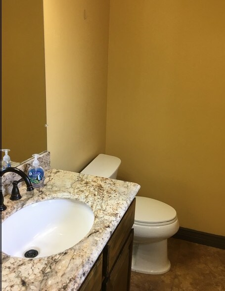 More Photos Of 920 E Main St, Mesa Office For Lease