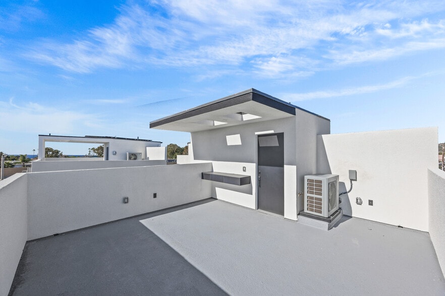 More Photos Of 3215 S El Camino Real, San Clemente Apartments For Sale