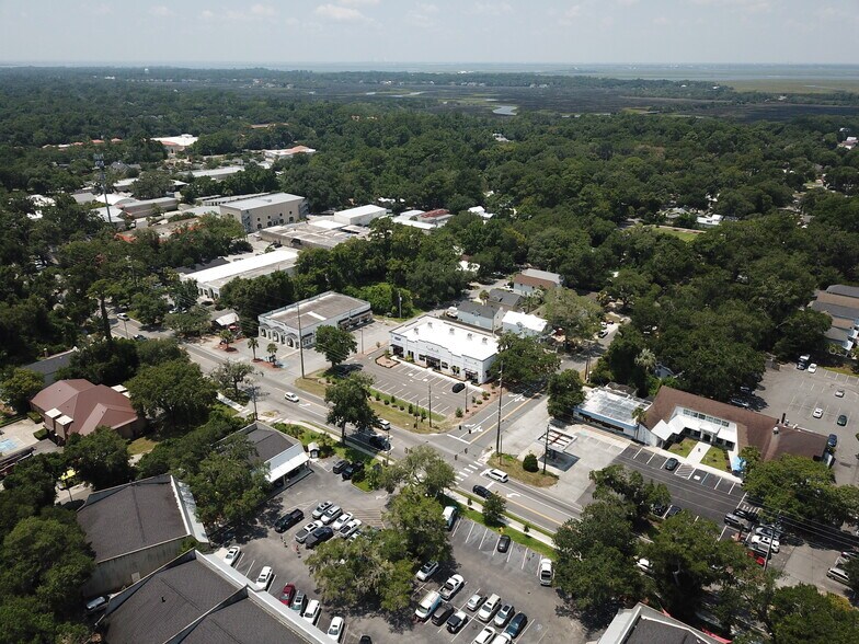 More Photos Of 3501-3509 Frederica Rd, Saint Simons Island General Retail For Lease