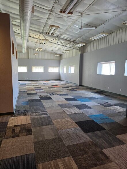 More Photos Of 1115 Commercial Ave, Reedsburg Service For Lease