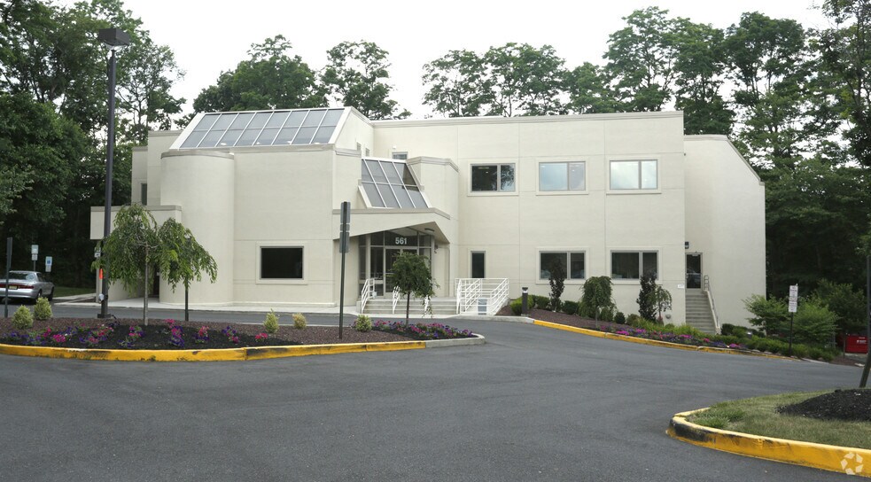 Primary Photo Of 561 Cranbury Rd, East Brunswick Medical For Sale