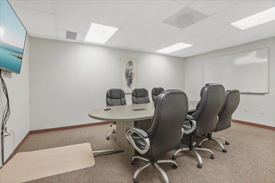 More Photos Of 1921 Broadway St, Lubbock Office For Sale