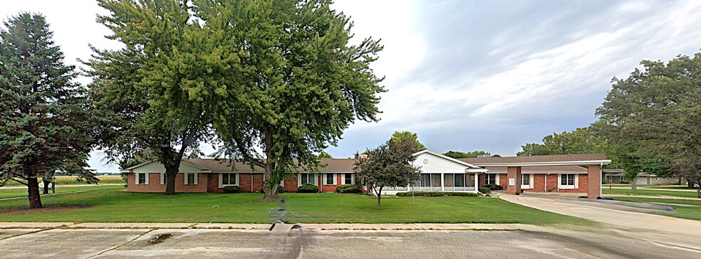 Primary Photo Of 410 Spruce St, Albert City Specialty For Sale