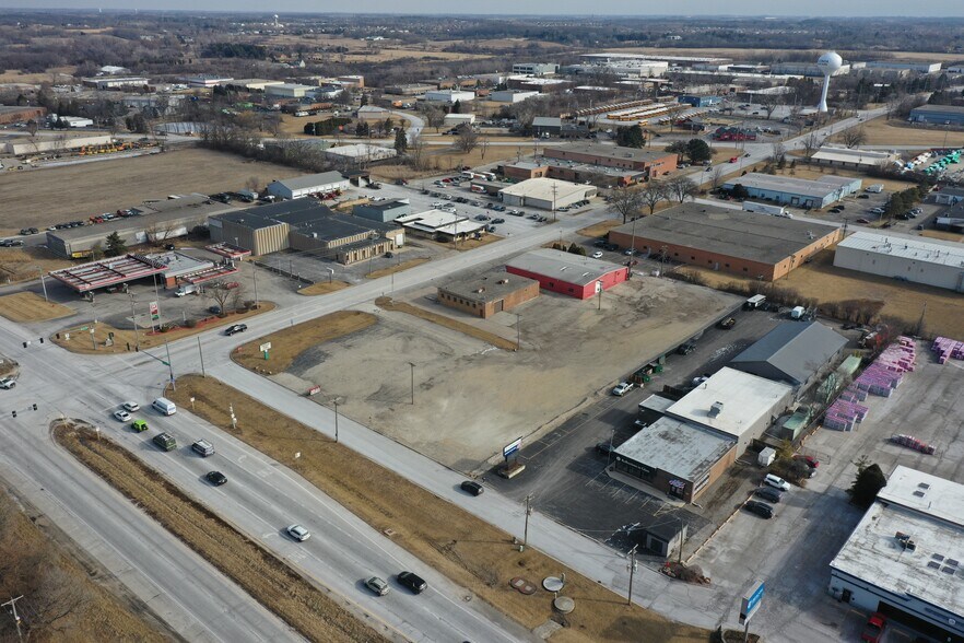 More Photos Of US Route 12 & Bonner Rd, Wauconda Warehouse For Lease