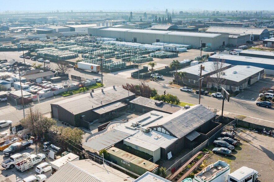 More Photos Of 1520-1528 N Sierra Vista Ave, Fresno Industrial For Sale