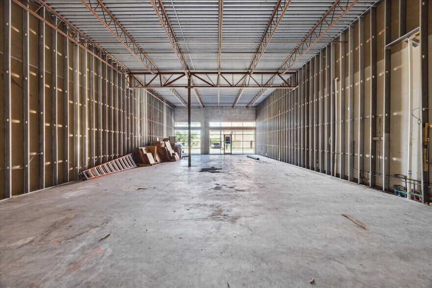 More Photos Of 16512-16580 El Camino Real St, Houston Storefront For Lease