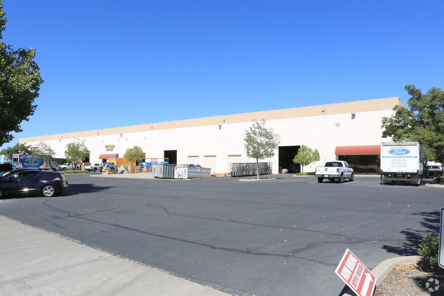 Primary Photo Of 900 Business Park Dr, Dixon Warehouse For Lease