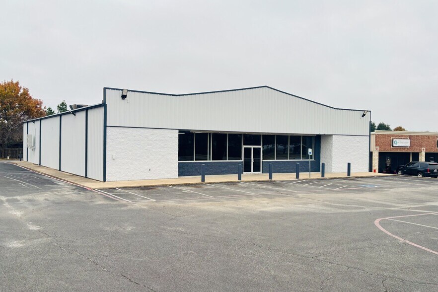 More Photos Of 5429 Acton Hwy, Granbury Freestanding For Lease