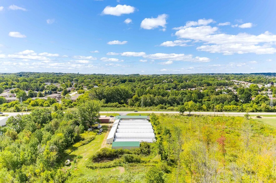 More Photos Of 4040 Velp Ave, Green Bay Specialty For Sale