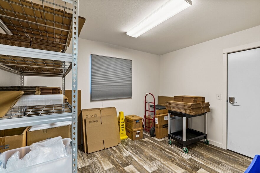 More Photos Of 93303 Prairie Rd, Junction City Industrial For Sale