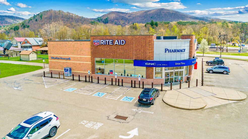 More Photos Of 620 E Allegany Ave, Emporium General Retail For Lease