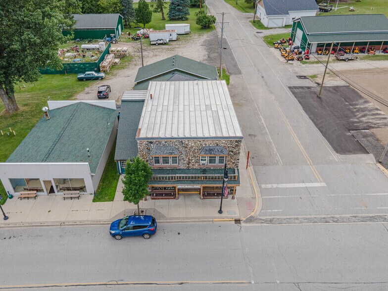 More Photos Of 300 S 2nd St, Lincoln General Retail For Sale