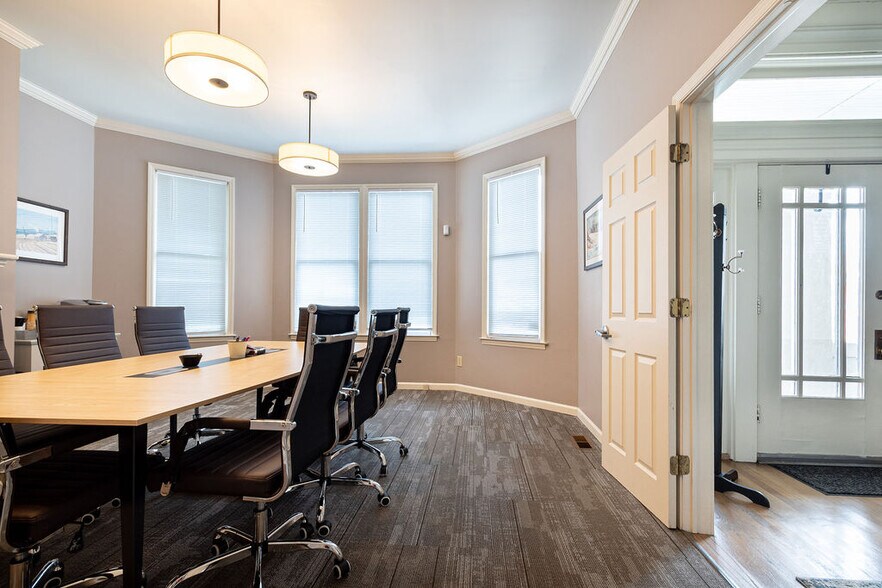 More Photos Of 120 Day Ave SW, Roanoke Loft Creative Space For Lease