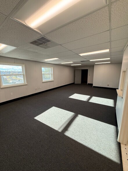 Primary Photo Of 105 Brower Ave, Phoenixville Warehouse For Lease