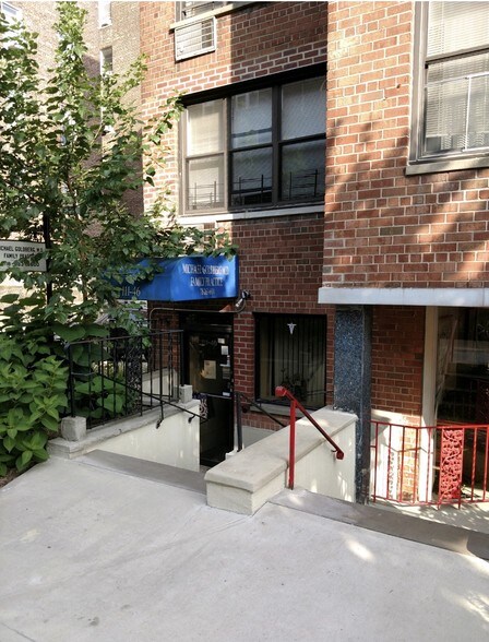 More Photos Of 11146 76th Dr, Forest Hills Apartments For Lease