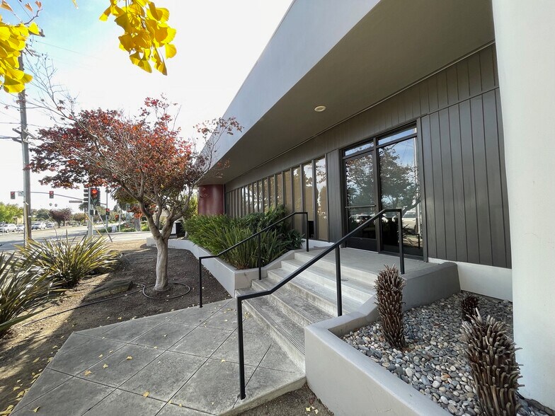 More Photos Of 11595 Los Osos Valley Rd, San Luis Obispo Office For Sale