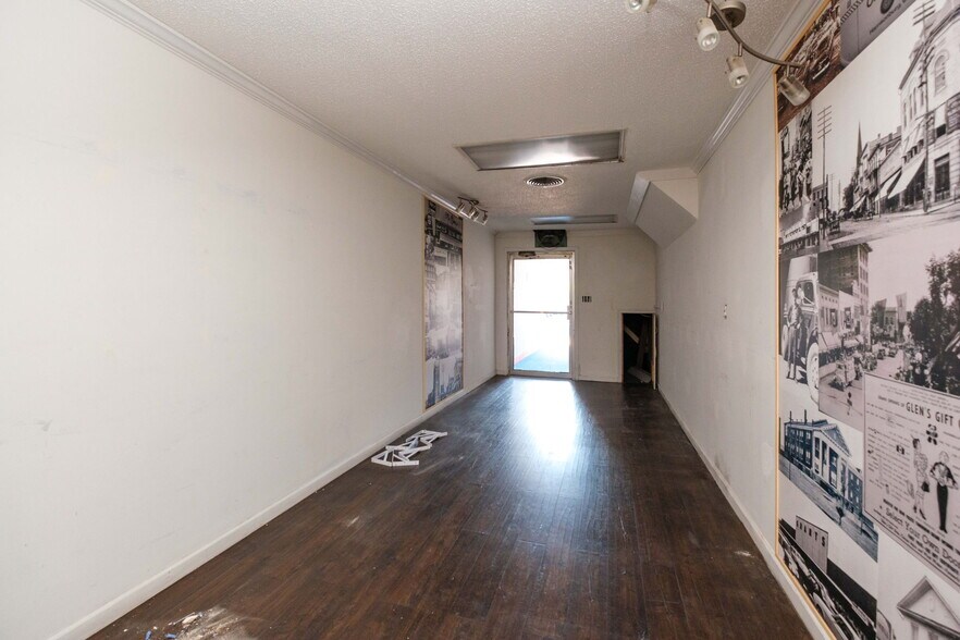 More Photos Of 30 S Main St, Harrisonburg General Retail For Sale