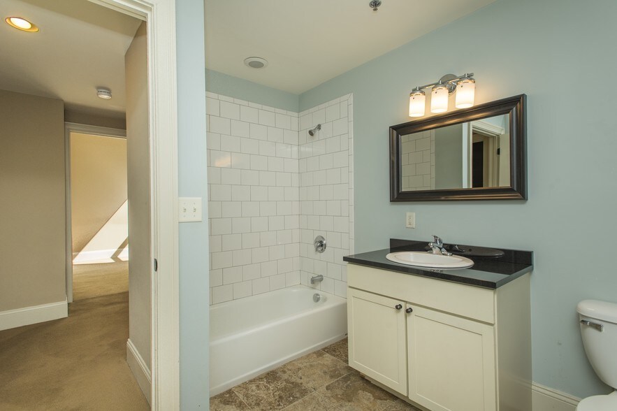 More Photos Of 28 Chestnut St, Foxborough Apartments For Sale