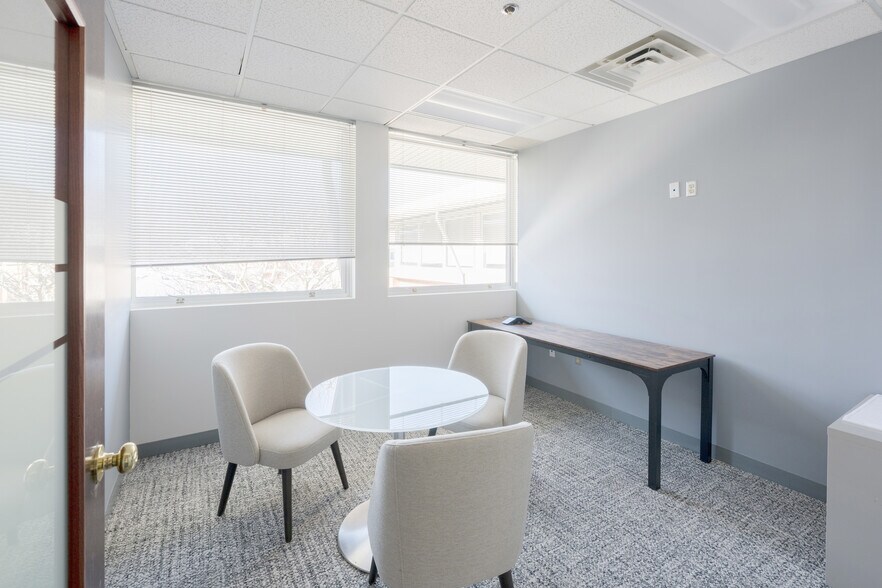 More Photos Of 300 Centerville Rd, Warwick Medical For Sale