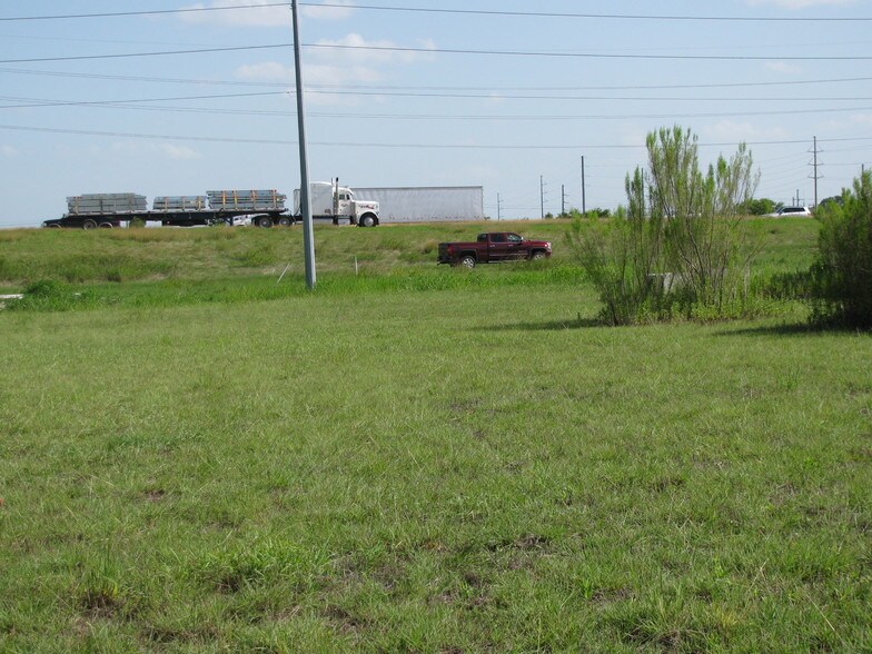 More Photos Of 980 E Interstate 10, Seguin Land For Sale