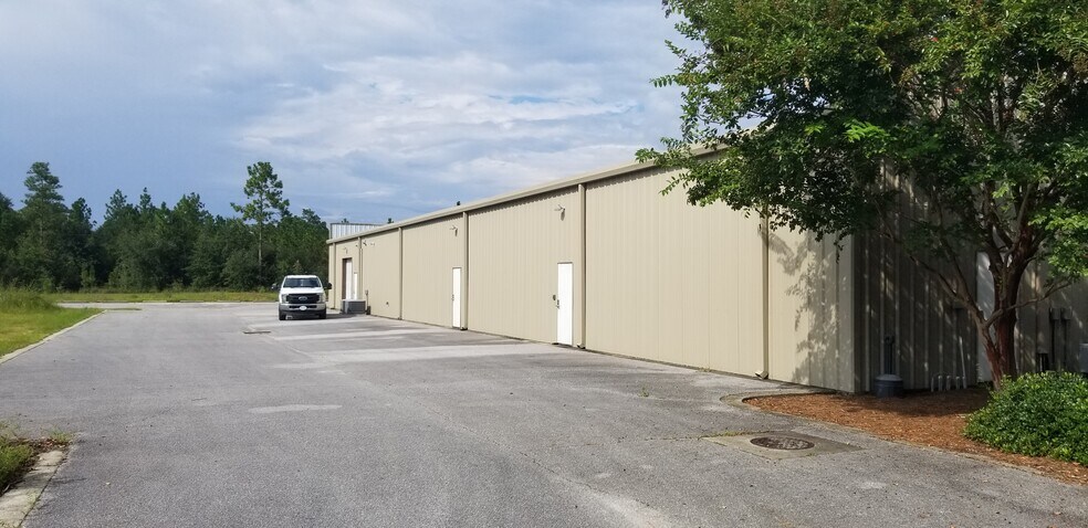 More Photos Of 3108 Adora Teal Way, Crestview Warehouse For Lease
