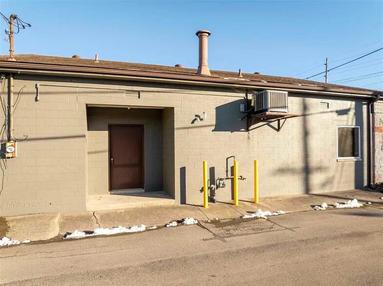 More Photos Of 626 S B St, Richmond Medical For Sale