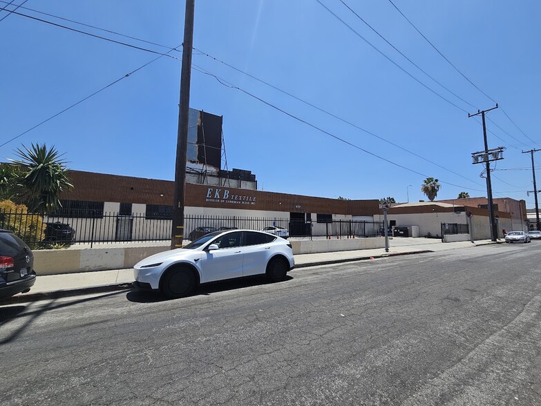 More Photos Of 777 E Washington Blvd, Los Angeles Warehouse For Lease