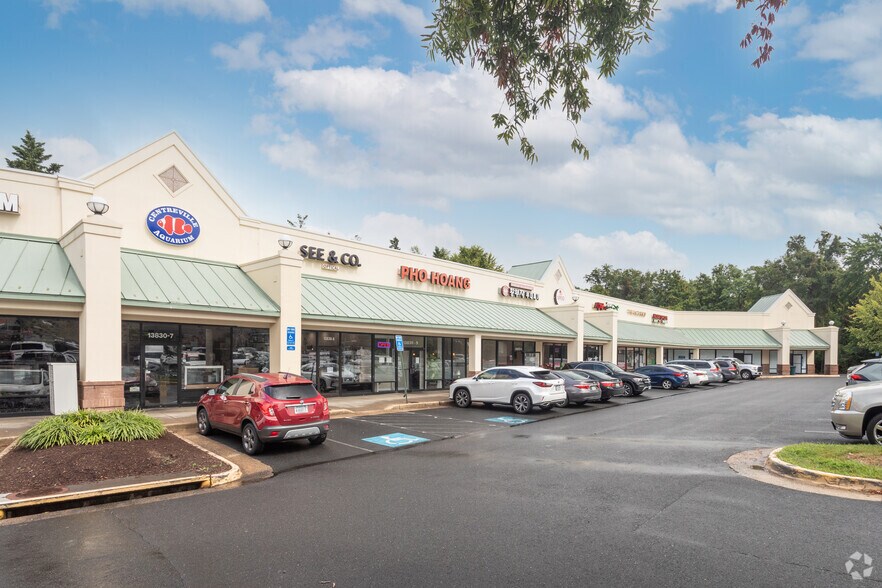More Photos Of 13830-13834 Lee Hwy, Centreville General Retail For Lease