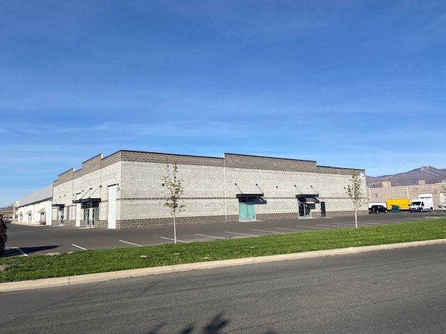 More Photos Of 230 Cutler Dr, North Salt Lake Warehouse For Lease