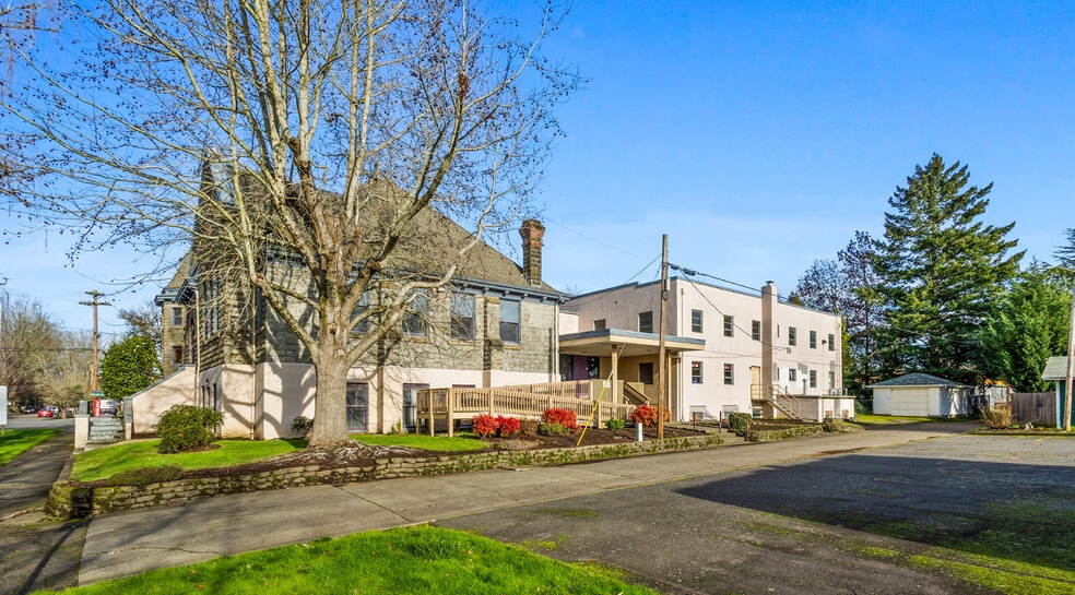 More Photos Of 820 Jefferson St NE, Salem Religious Facility For Sale