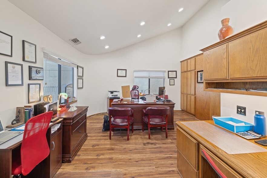 More Photos Of 1063 Colorado Blvd, Los Angeles Medical For Sale