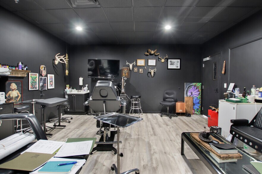 More Photos Of 500-560 Cedar St, Monticello Unknown For Lease