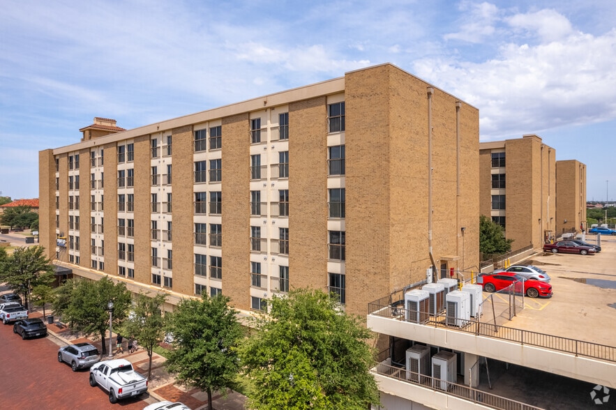 More Photos Of 1001 University Ave, Lubbock Apartments For Lease