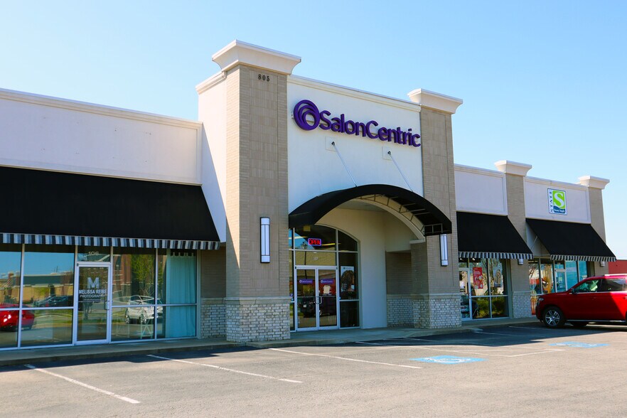 More Photos Of 805 Monroe St, Conway Storefront Retail Office For Lease