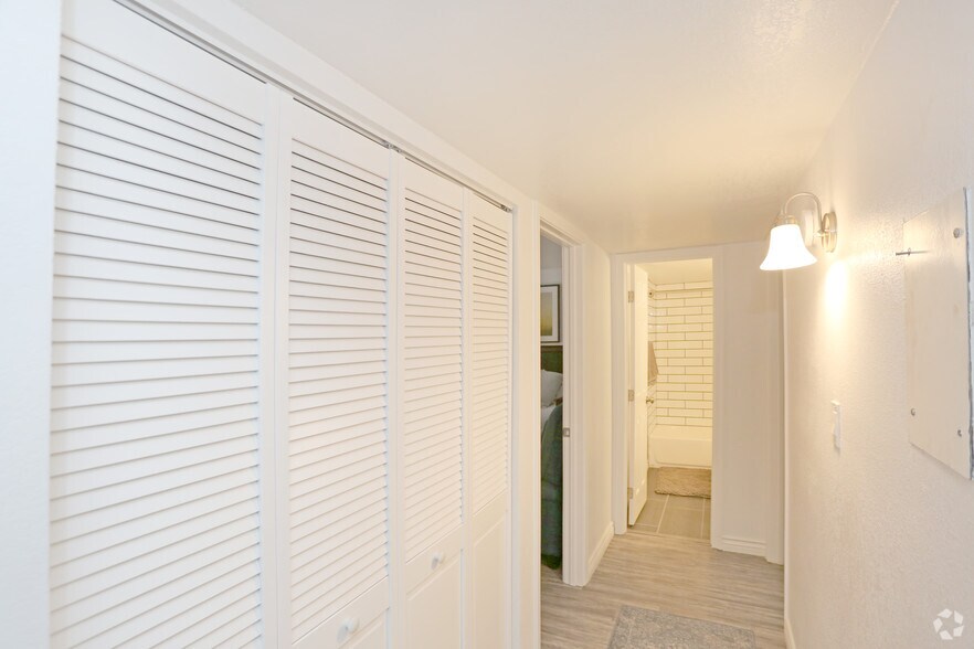 More Photos Of 3001 N 32nd St, Phoenix Apartments For Sale
