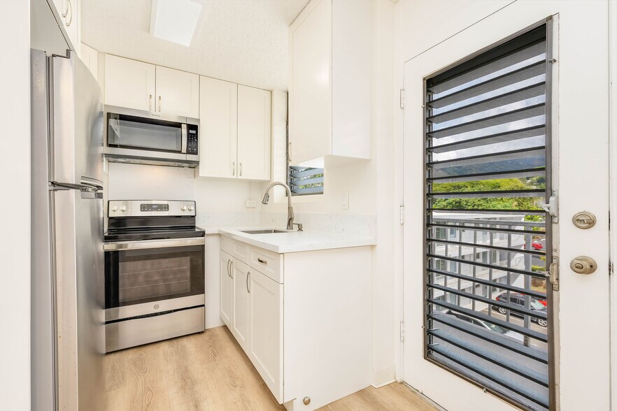 More Photos Of 1818 Anapuni St, Honolulu Apartments For Sale