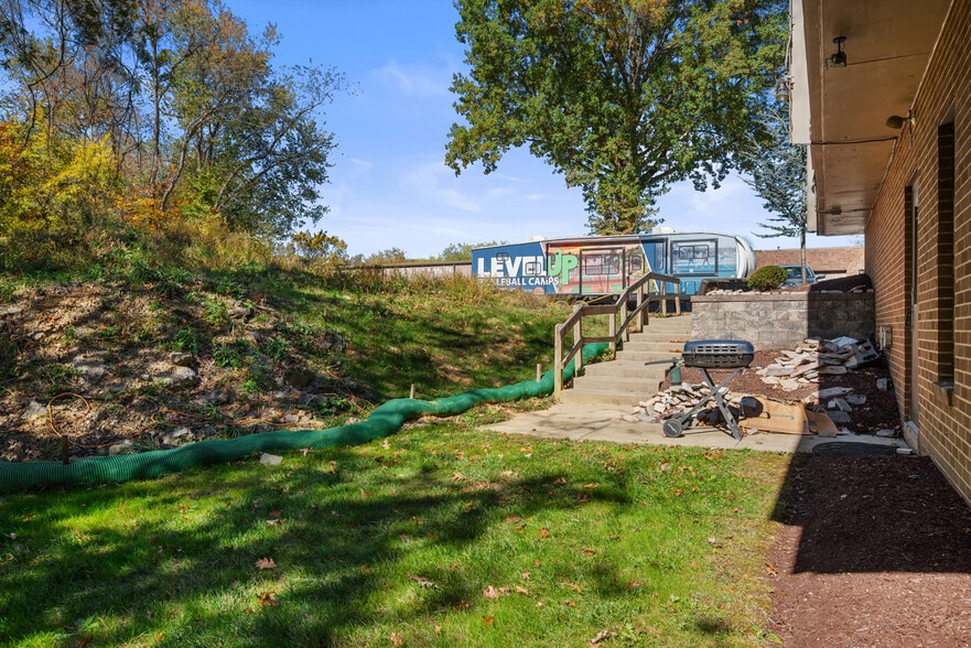 More Photos Of 11 Mayview Rd, Bridgeville Office For Sale