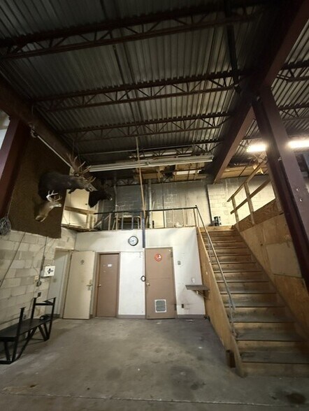 More Photos Of 223 52nd St, Brooklyn Warehouse For Lease