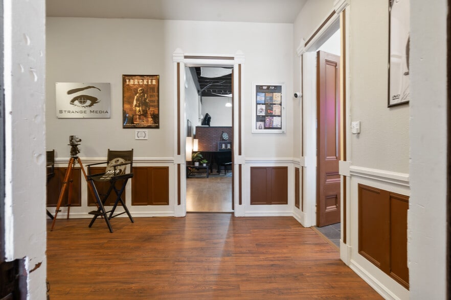 More Photos Of 106 W J St, Benicia Office For Sale