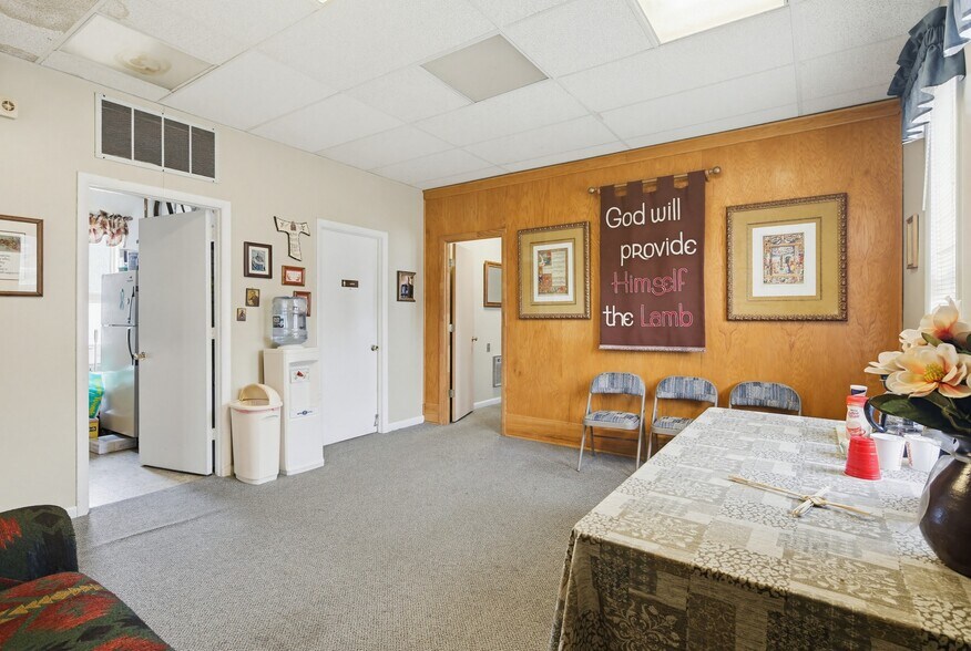 More Photos Of 346 Old New Windsor Pike, Westminster Flex For Sale