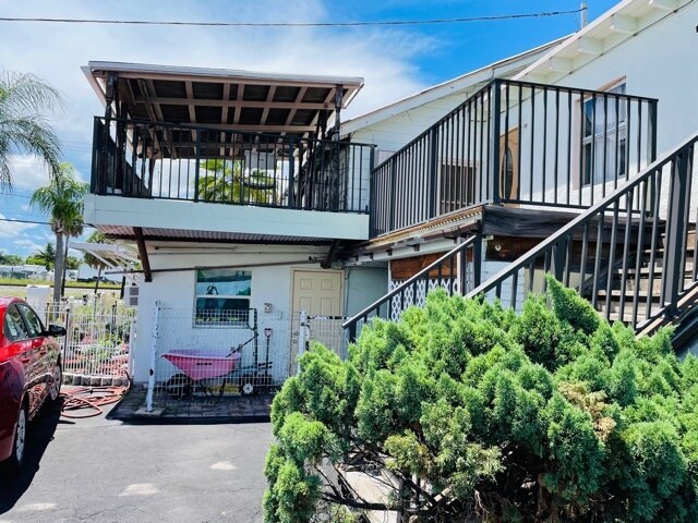 More Photos Of 704 N Dixie Hwy, Lantana Hotel For Sale