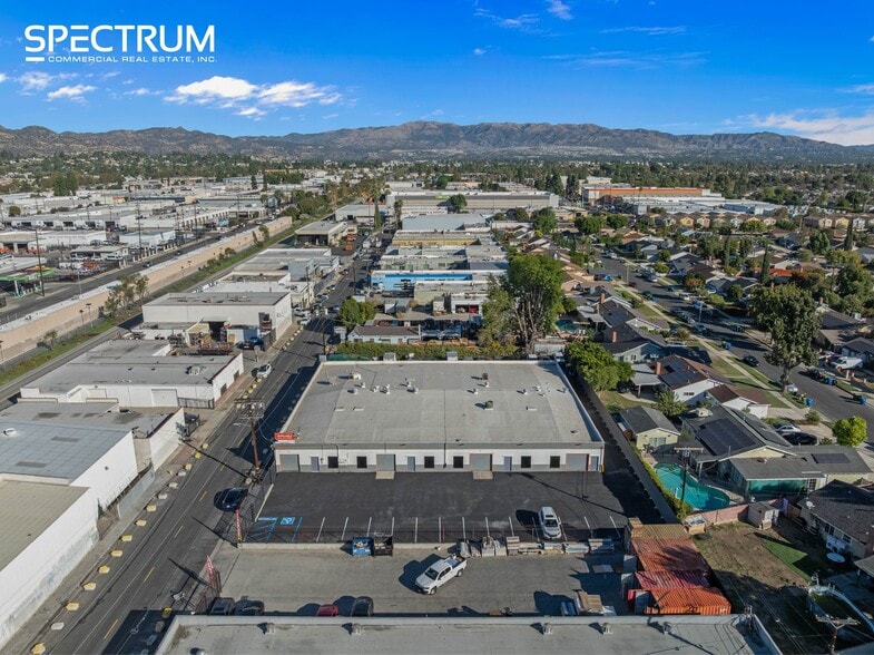 More Photos Of 7638 Deering Ave, Canoga Park Manufacturing For Sale