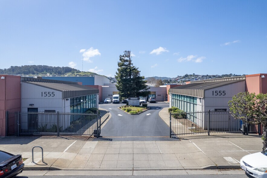 More Photos Of 1555 Yosemite Ave, San Francisco Warehouse For Lease